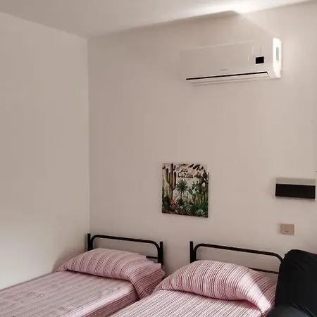 Apartment Cannonhouse La Pavoncella Rosa *